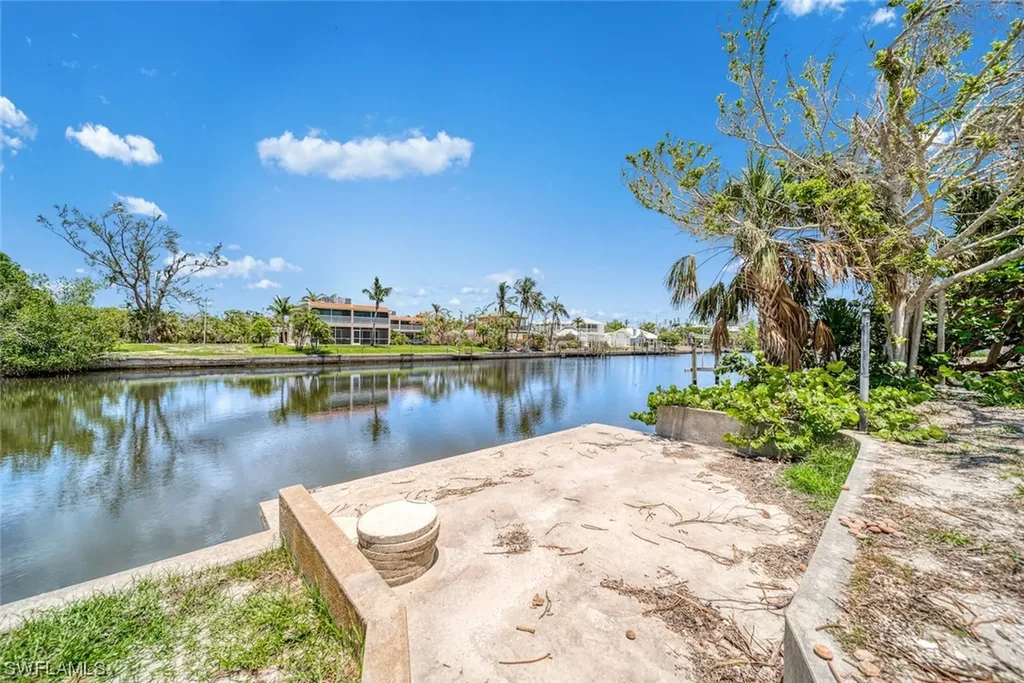 803 Lindgren Boulevard Sanibel FL 33957