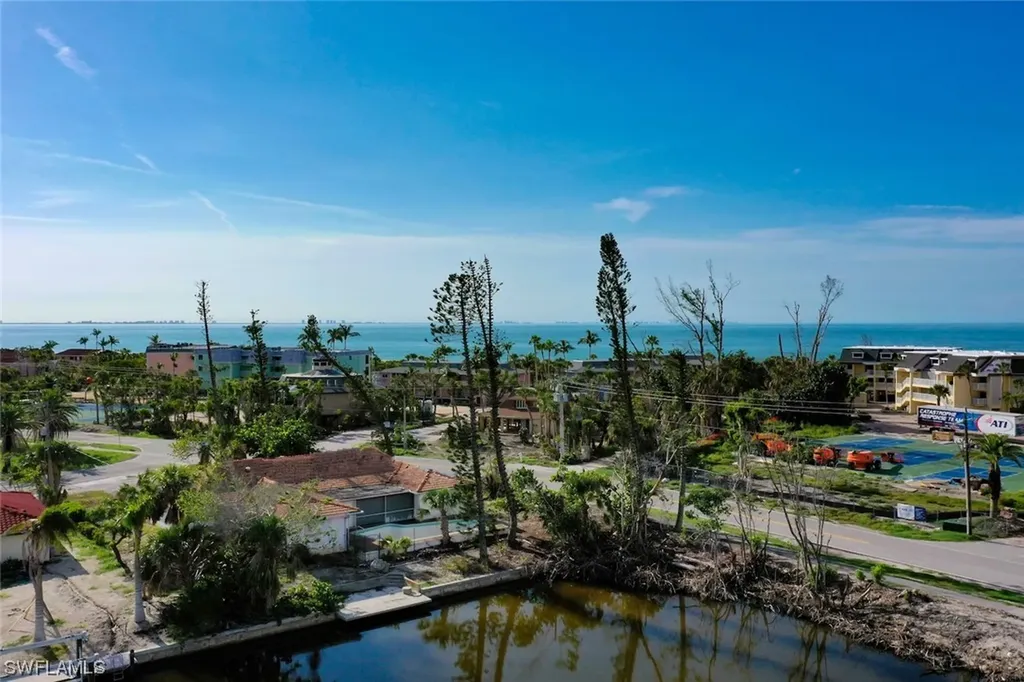803 Lindgren Boulevard Sanibel FL 33957