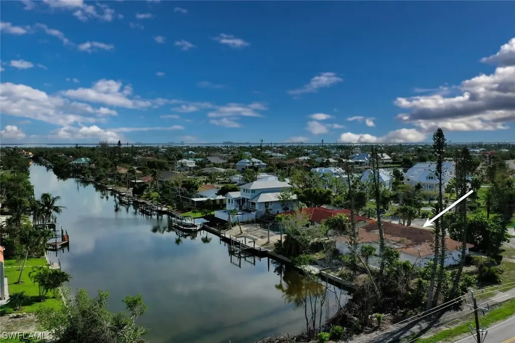 803 Lindgren Boulevard Sanibel FL 33957