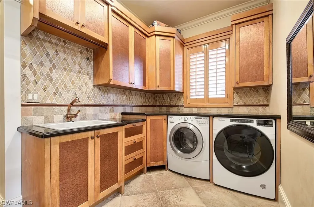 7535 Treeline Drive Naples FL 34119