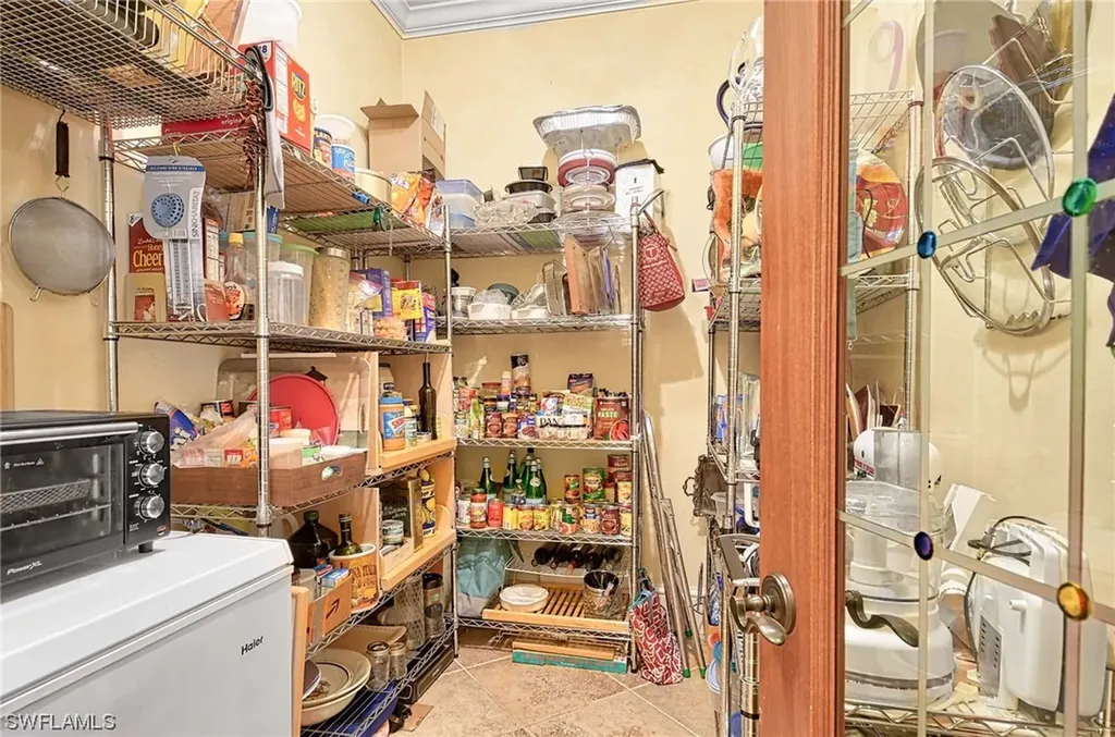 7535 Treeline Drive Naples FL 34119