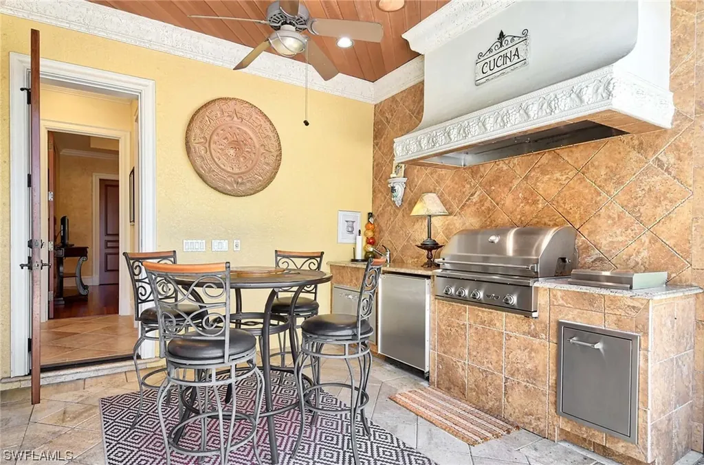 7535 Treeline Drive Naples FL 34119