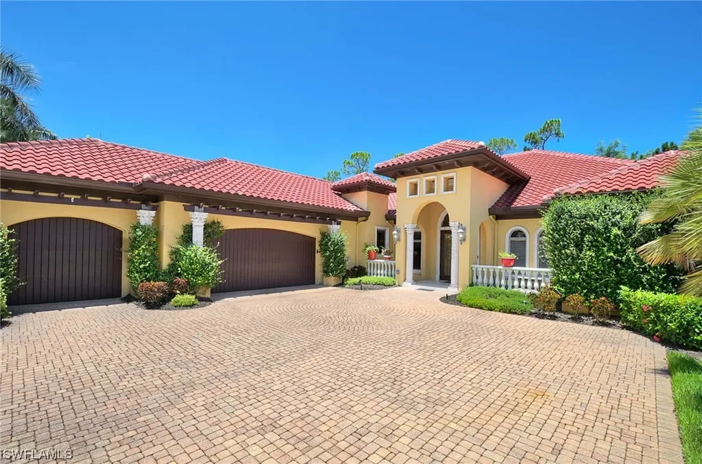 7535 Treeline Drive Naples FL 34119