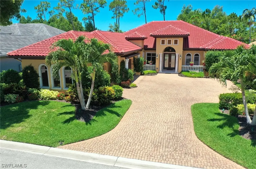7535 Treeline Drive Naples FL 34119