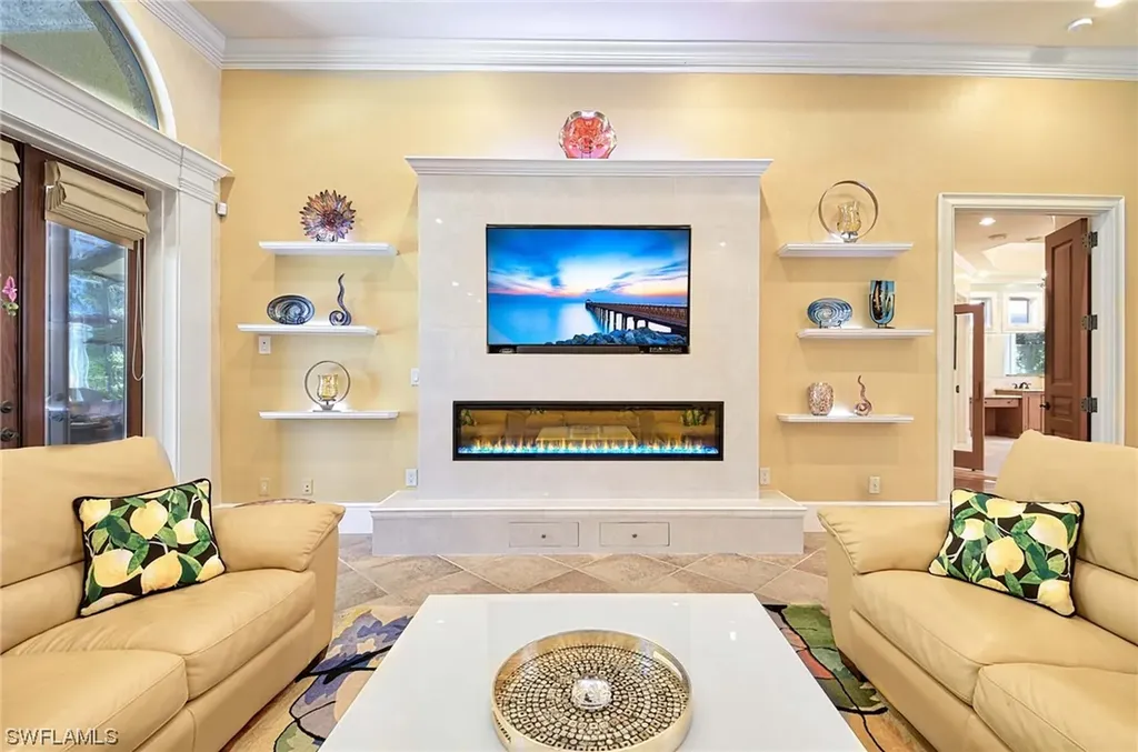 7535 Treeline Drive Naples FL 34119