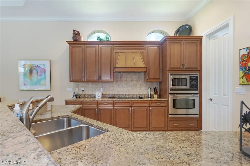 8952 Valhalla Court Naples FL 34113