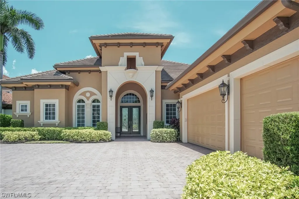 8952 Valhalla Court Naples FL 34113