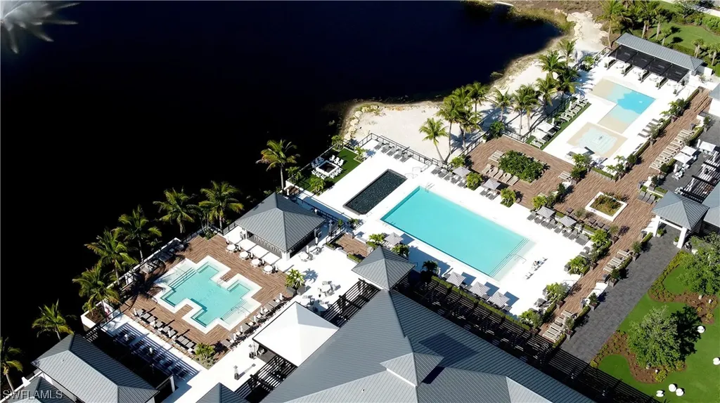 13945 Old Coast Road Naples FL 34110