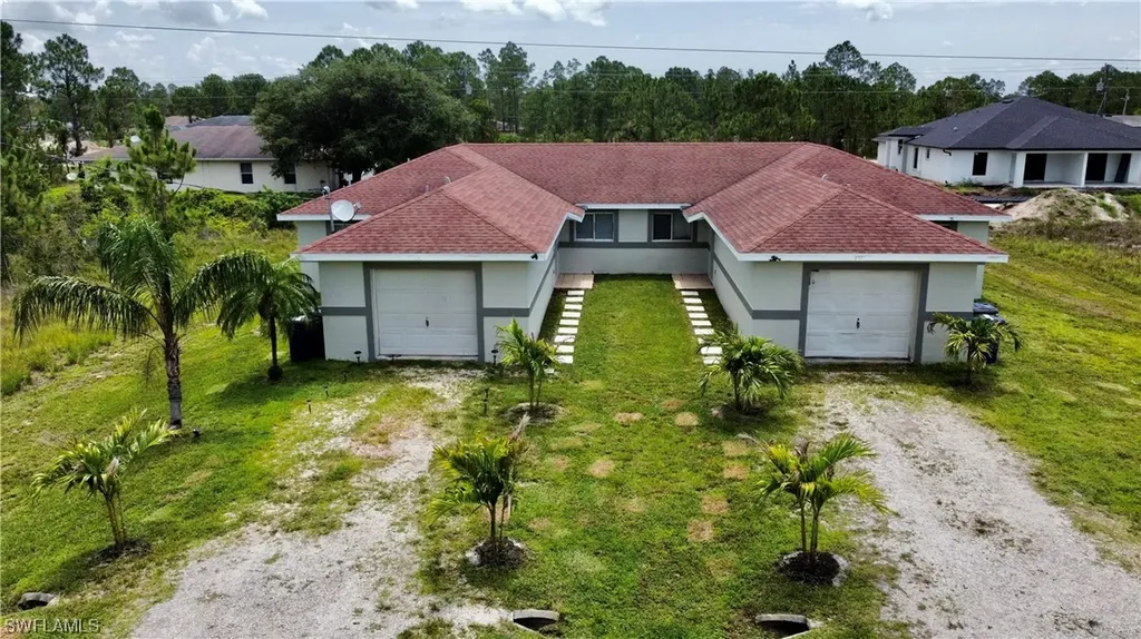 777-779 Bedford Drive Lehigh Acres FL 33974