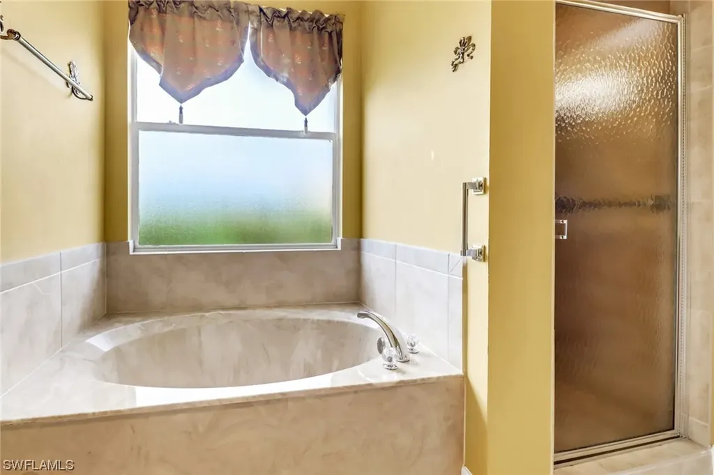 910 Seagrape Drive Marco Island FL 34145
