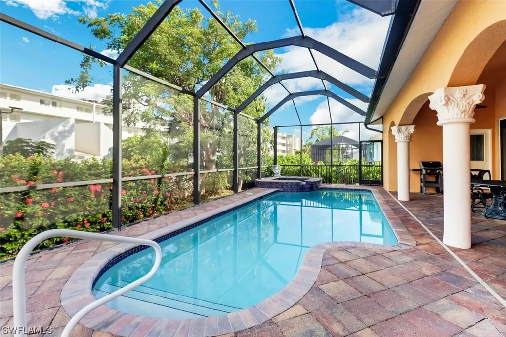 910 Seagrape Drive Marco Island FL 34145