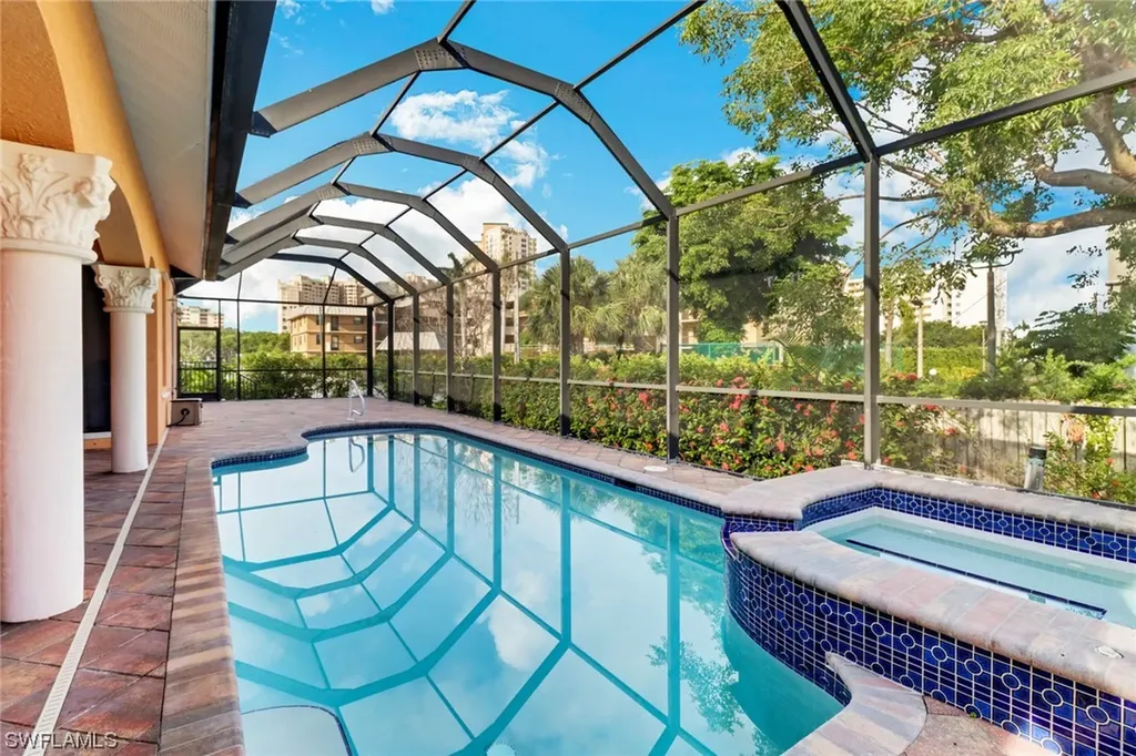 910 Seagrape Drive Marco Island FL 34145