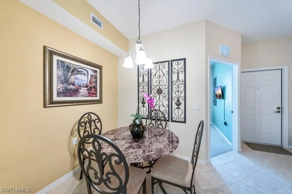 3981 Bishopwood Court E Naples FL 34114
