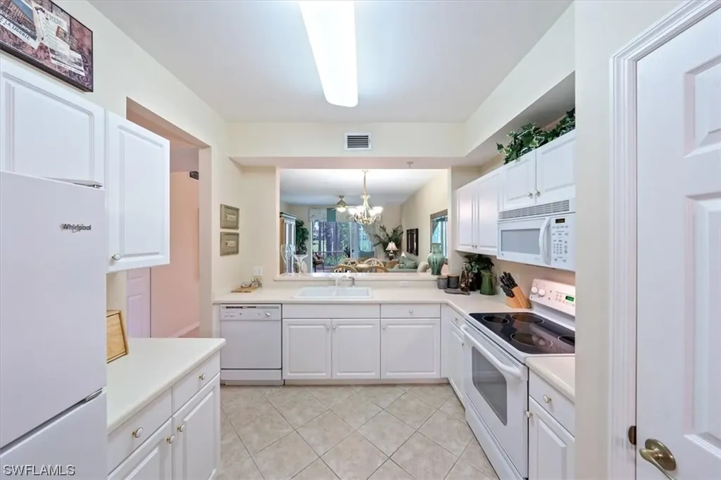 3981 Bishopwood Court E Naples FL 34114
