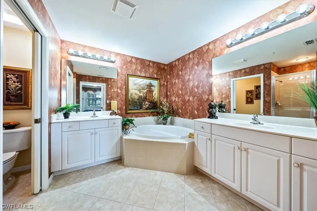 3981 Bishopwood Court E Naples FL 34114