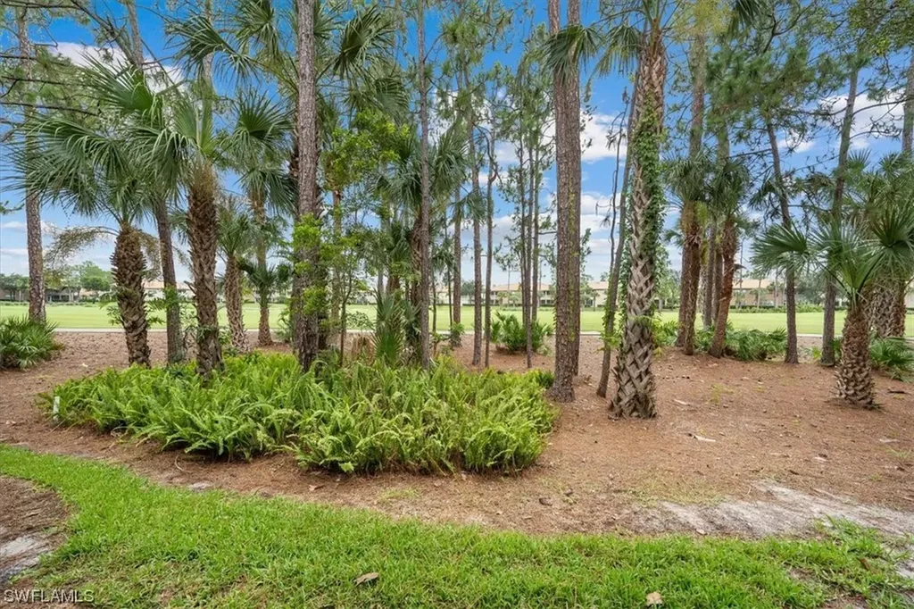 3981 Bishopwood Court E Naples FL 34114