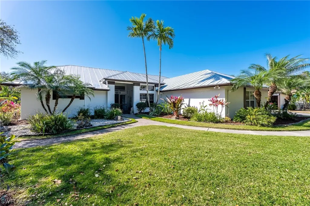 2271 Oakes Boulevard Naples FL 34119