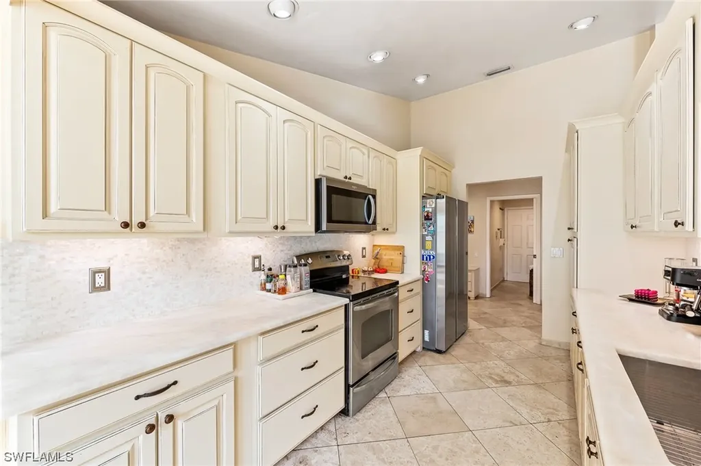 2271 Oakes Boulevard Naples FL 34119
