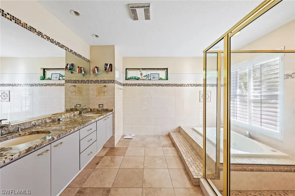 2271 Oakes Boulevard Naples FL 34119