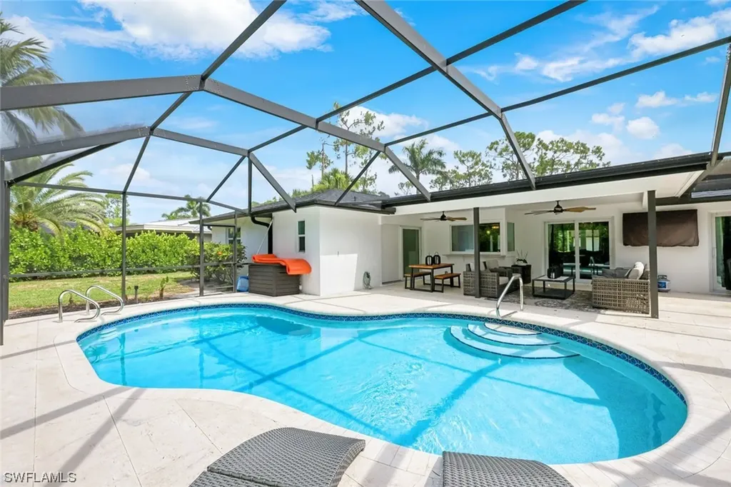 9949 Winchester Wood Naples FL 34109