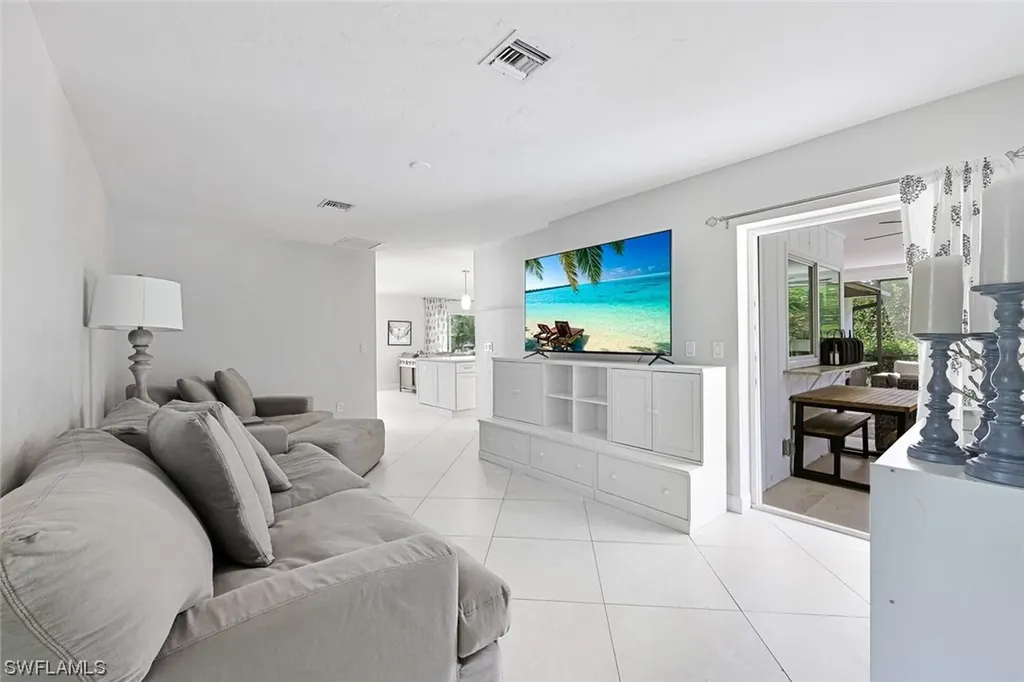 9949 Winchester Wood Naples FL 34109