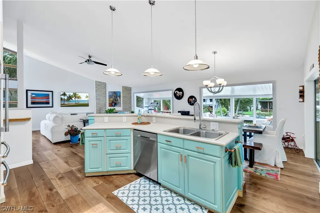 1600 Port Avenue Naples FL 34104