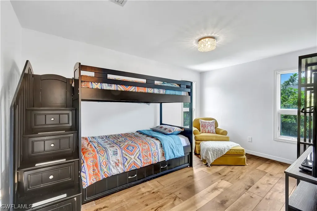 1600 Port Avenue Naples FL 34104