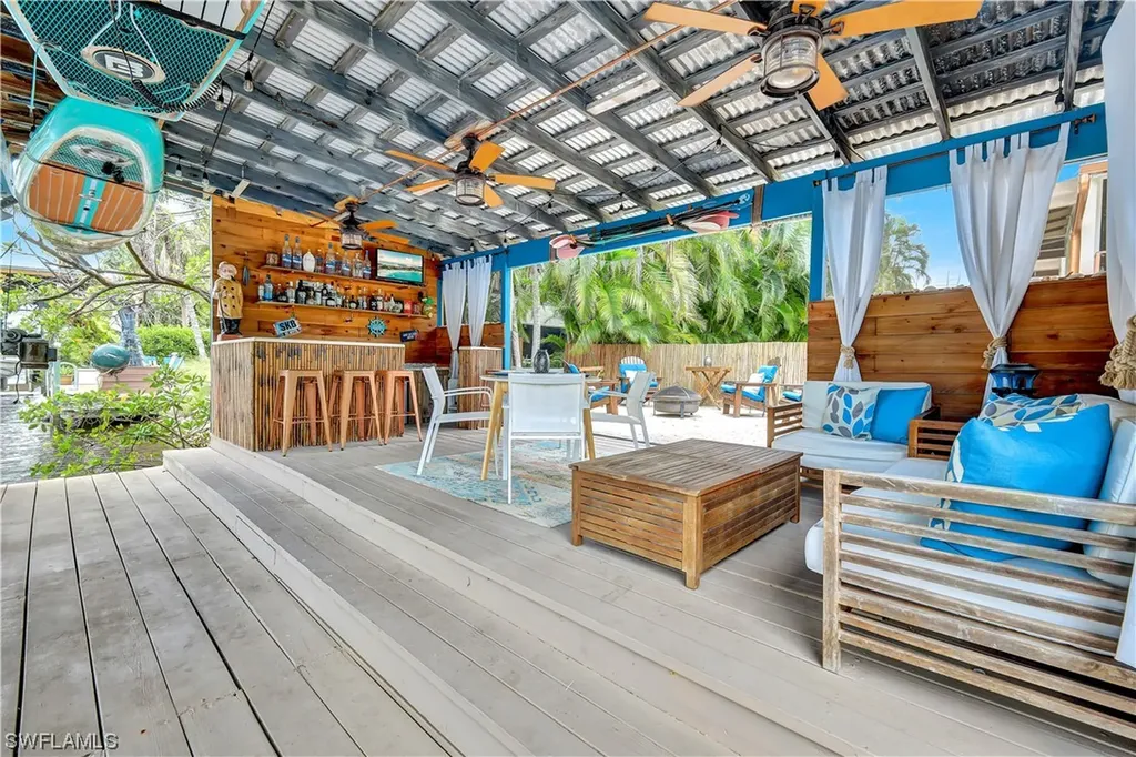 1600 Port Avenue Naples FL 34104