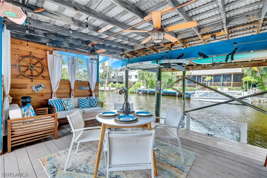 1600 Port Avenue Naples FL 34104