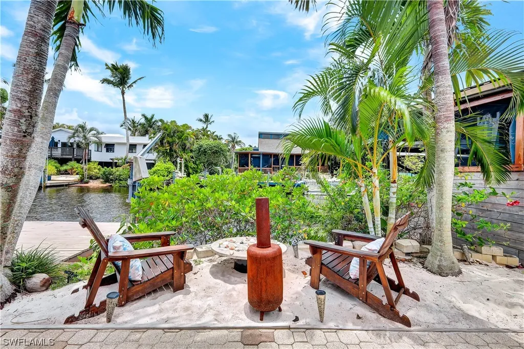 1600 Port Avenue Naples FL 34104