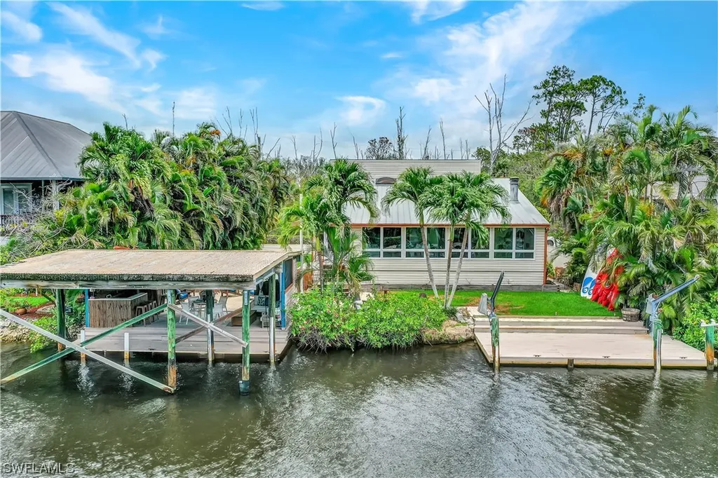 1600 Port Avenue Naples FL 34104