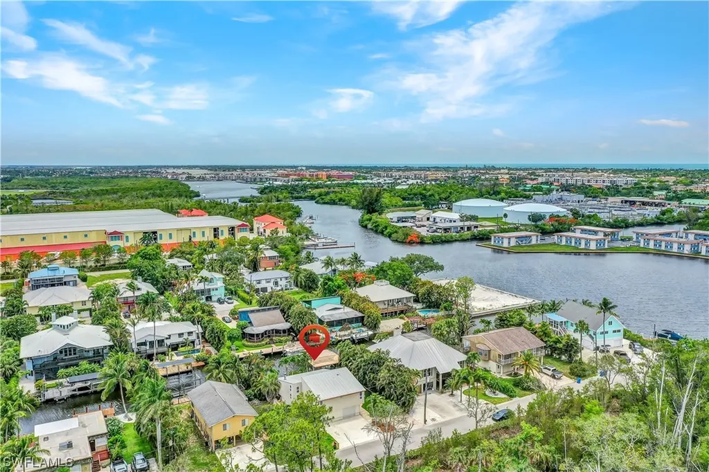 1600 Port Avenue Naples FL 34104