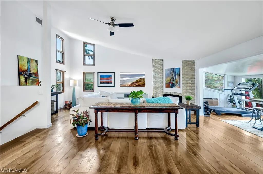 1600 Port Avenue Naples FL 34104