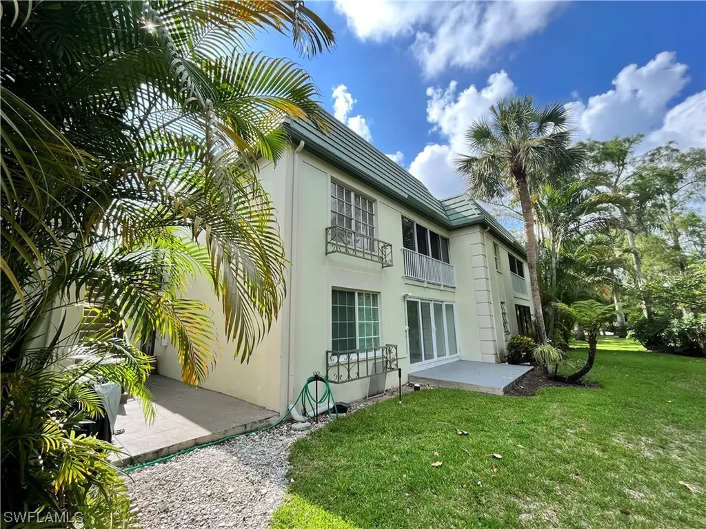 104 Bob O Link Way Naples FL 34105