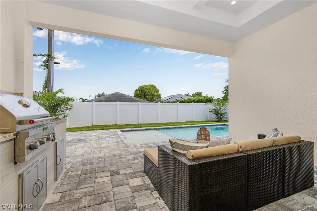 845 103rd Avenue N Naples FL 34108
