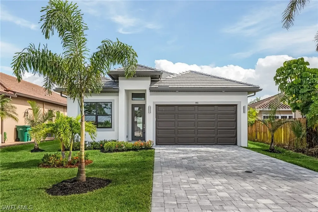 845 103rd Avenue N Naples FL 34108