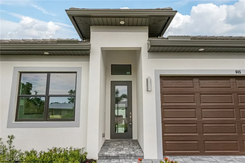 845 103rd Avenue N Naples FL 34108