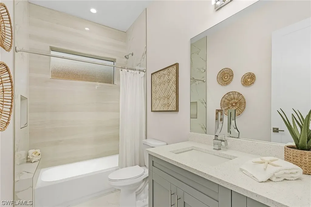 845 103rd Avenue N Naples FL 34108