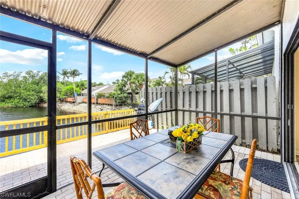 823 Meadowland Drive Naples FL 34108
