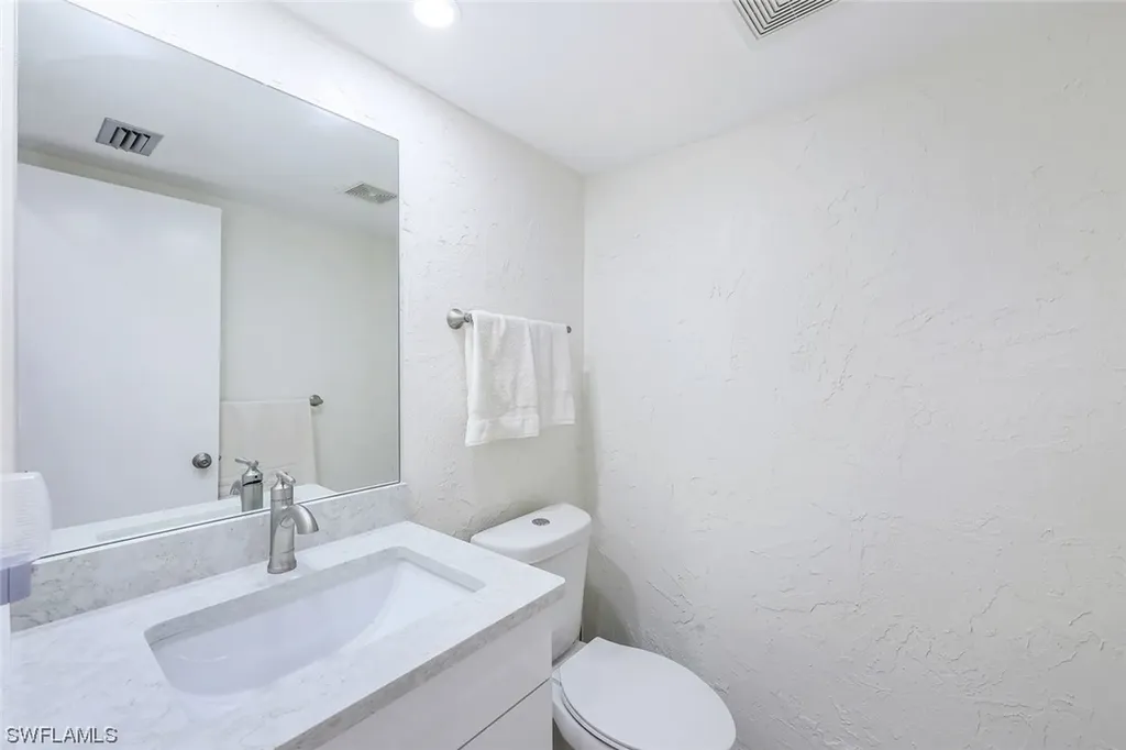 823 Meadowland Drive Naples FL 34108