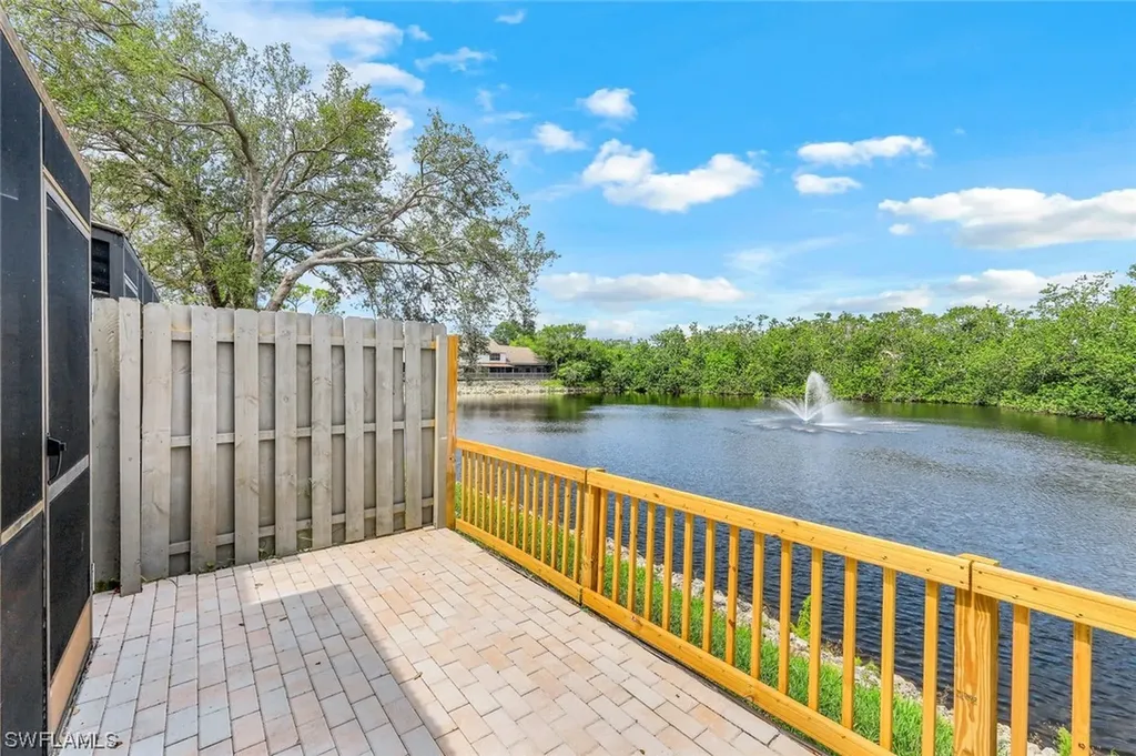 823 Meadowland Drive Naples FL 34108