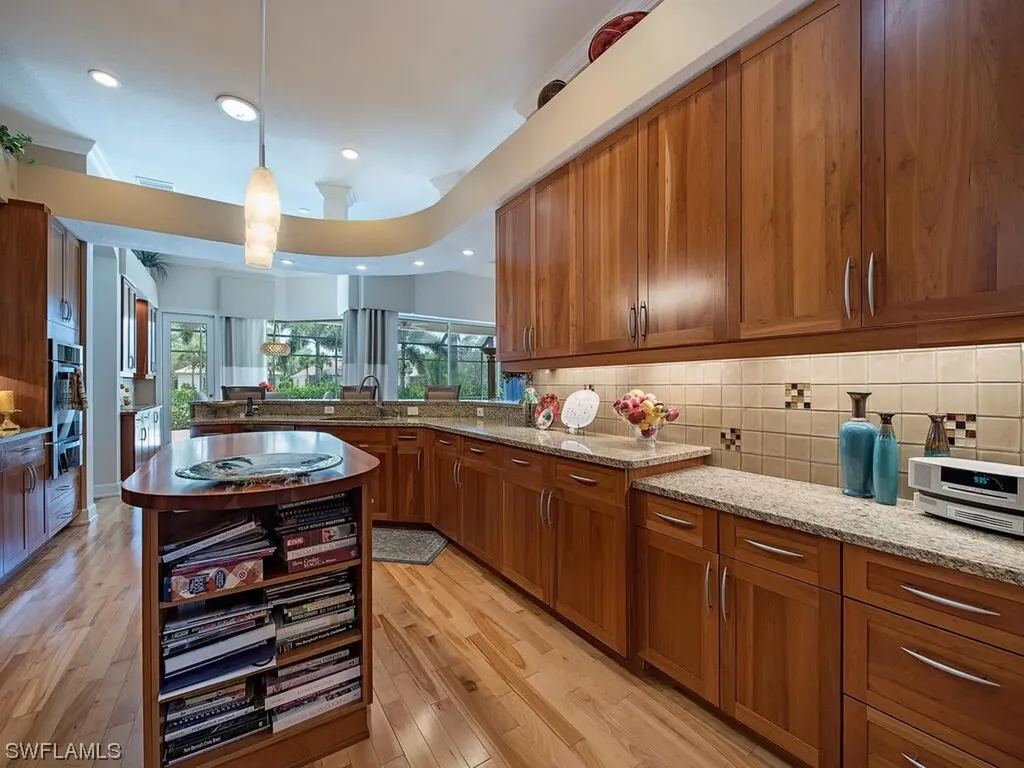 16117 Parque Lane Naples FL 34110