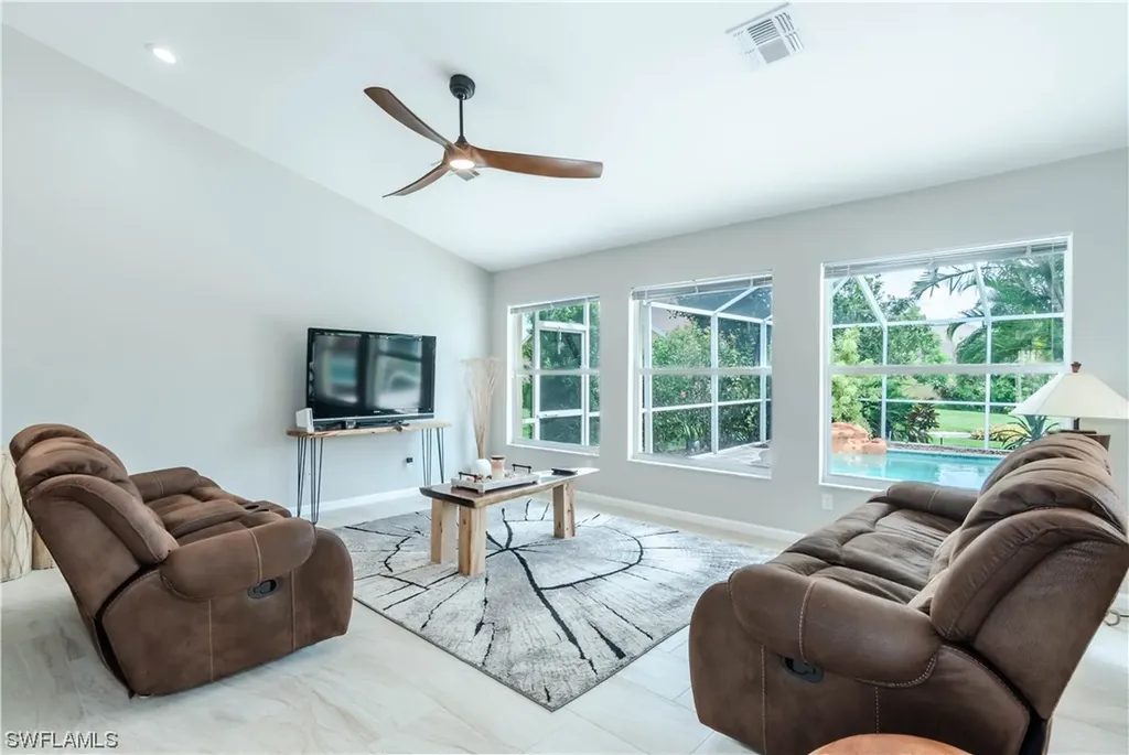 7660 Groves Road Naples FL 34109