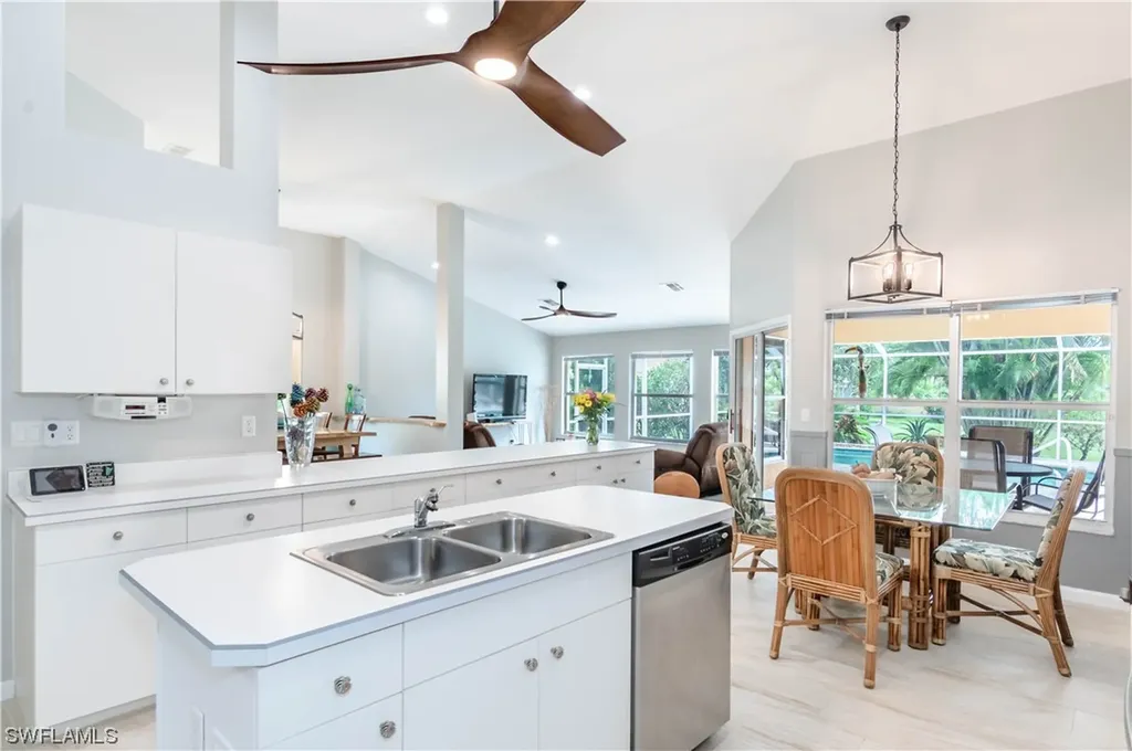 7660 Groves Road Naples FL 34109