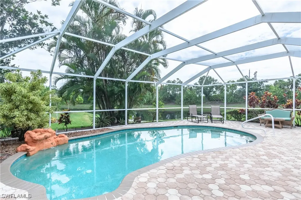 7660 Groves Road Naples FL 34109