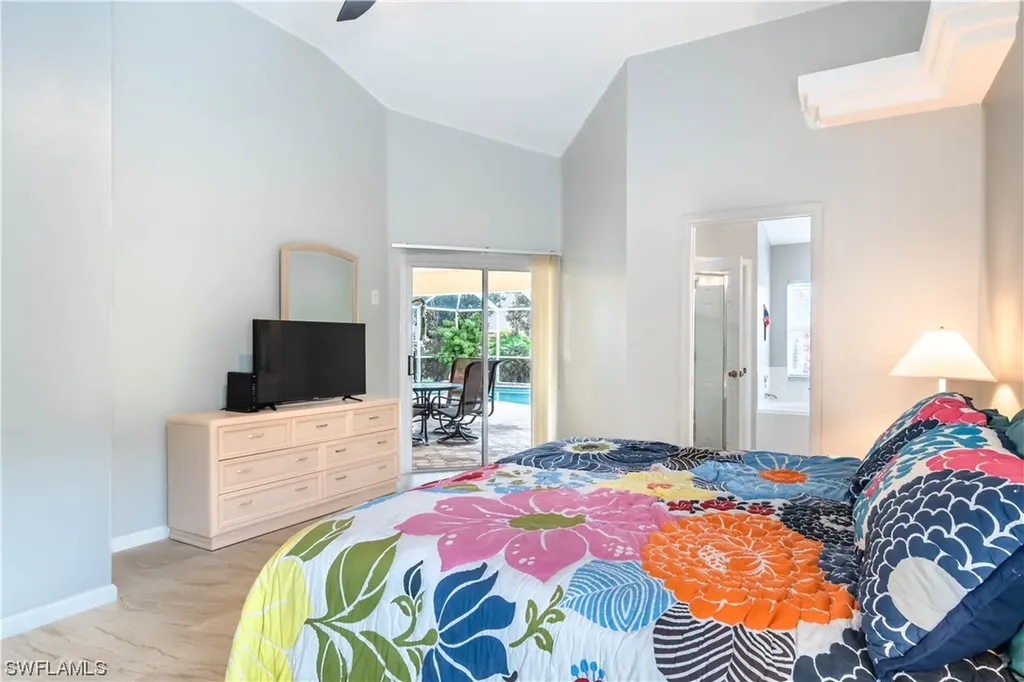7660 Groves Road Naples FL 34109