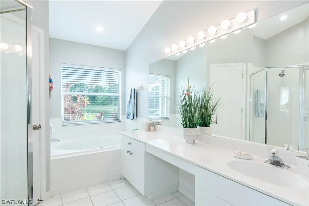 7660 Groves Road Naples FL 34109
