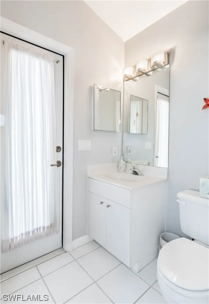 7660 Groves Road Naples FL 34109