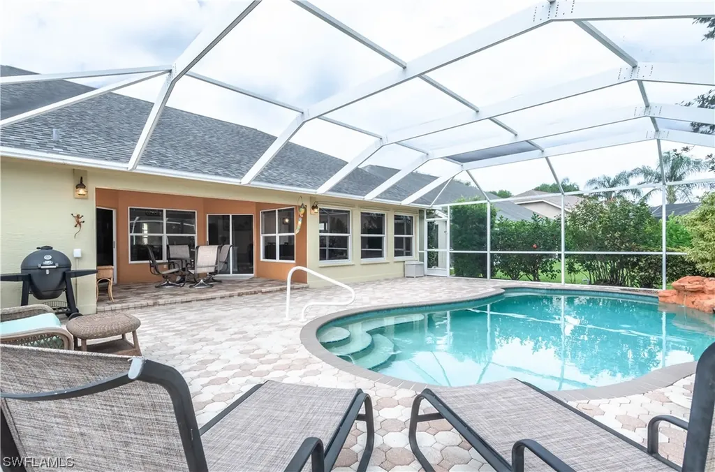 7660 Groves Road Naples FL 34109