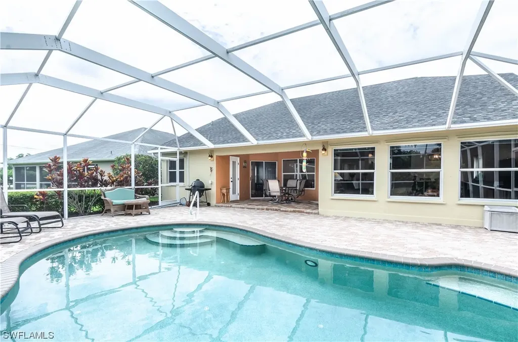 7660 Groves Road Naples FL 34109